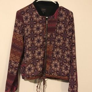 🌸Forever 21 stylish zip up jacket size S